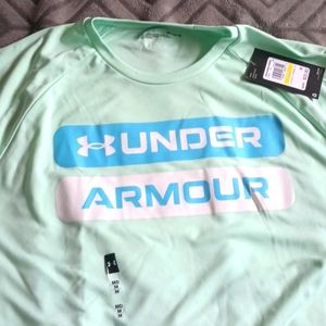 Under armour men's med shirt
